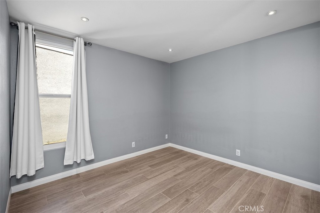 Le Parc (LPC) - Residential Lease