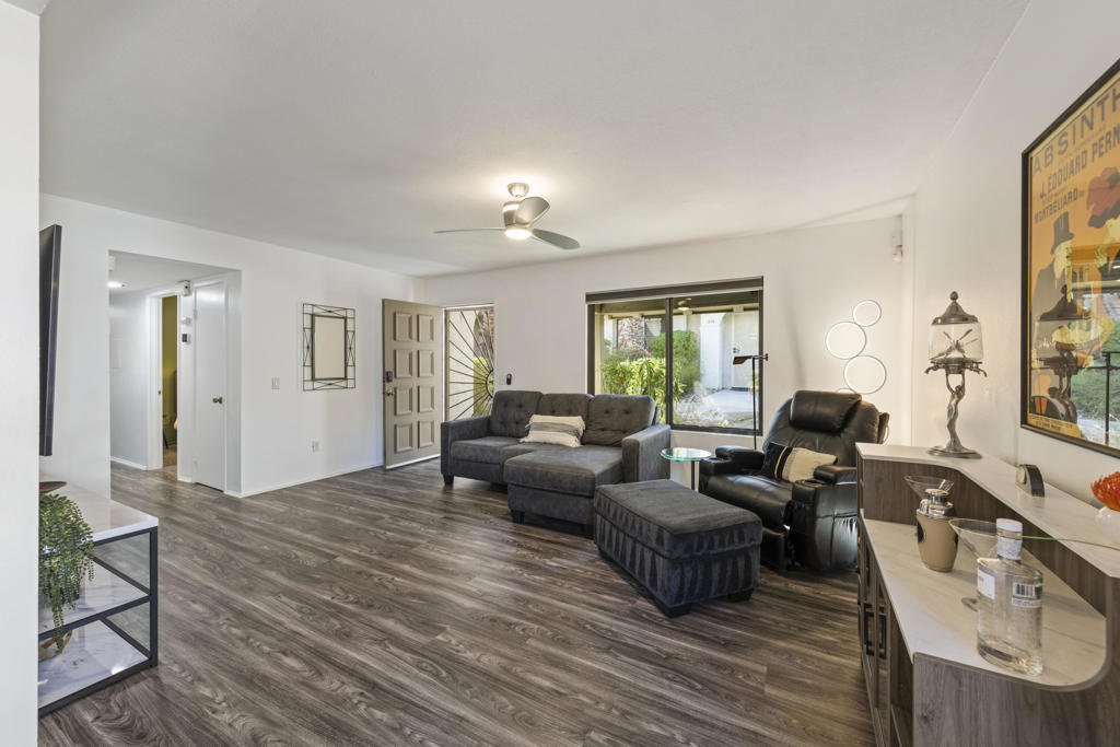 350 W Santa Elena Road