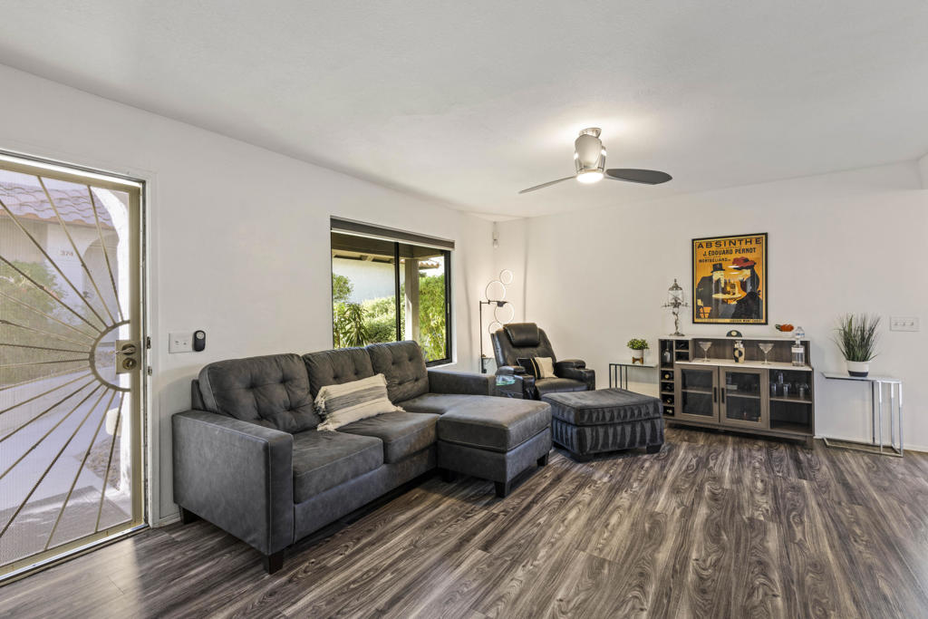 350 W Santa Elena Road