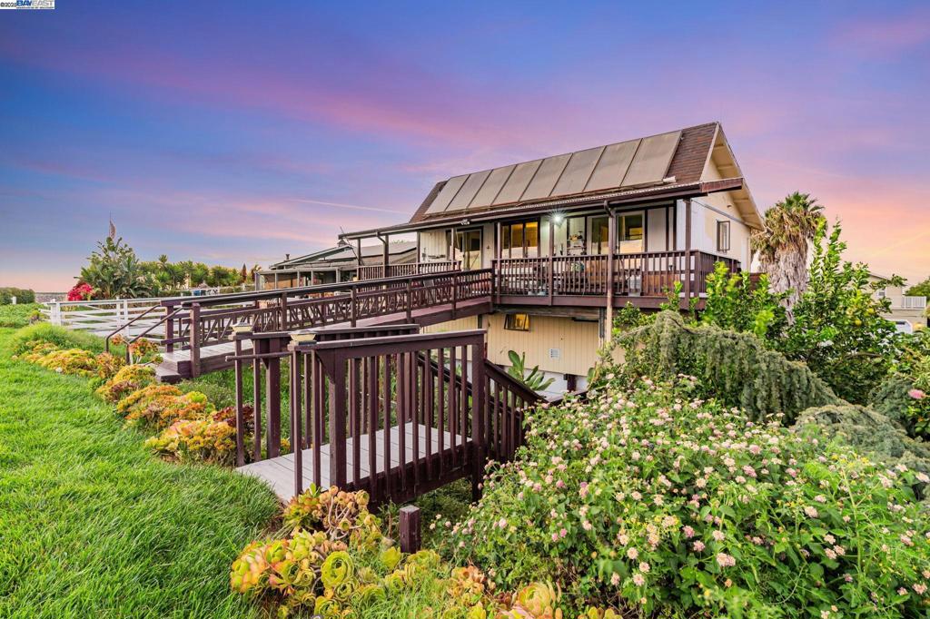 BETHEL ISLAND - Residential