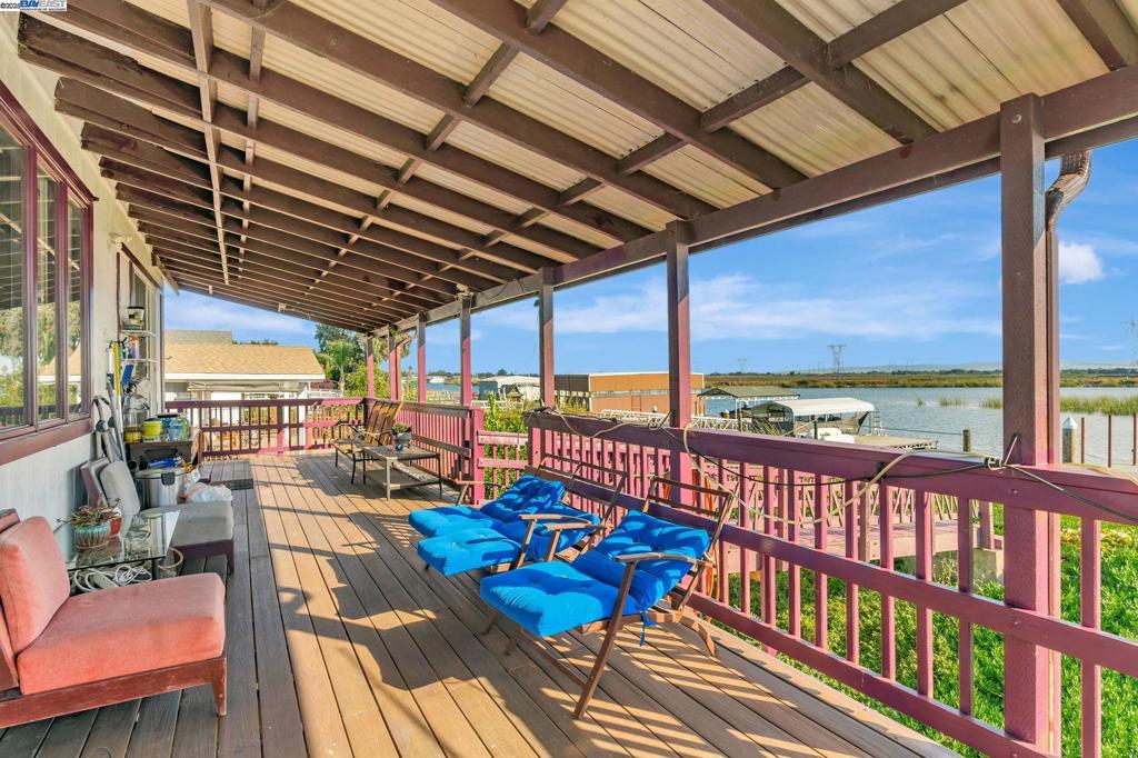 BETHEL ISLAND - Residential