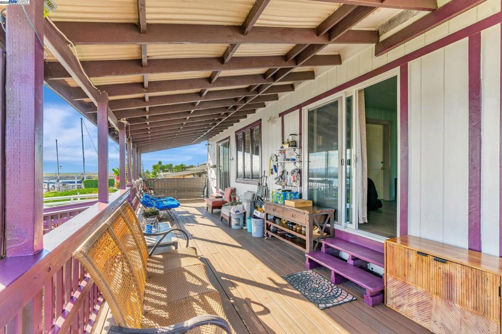 BETHEL ISLAND - Residential