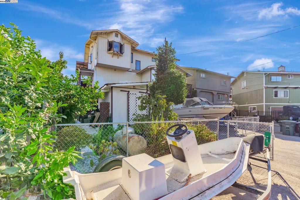 BETHEL ISLAND - Residential