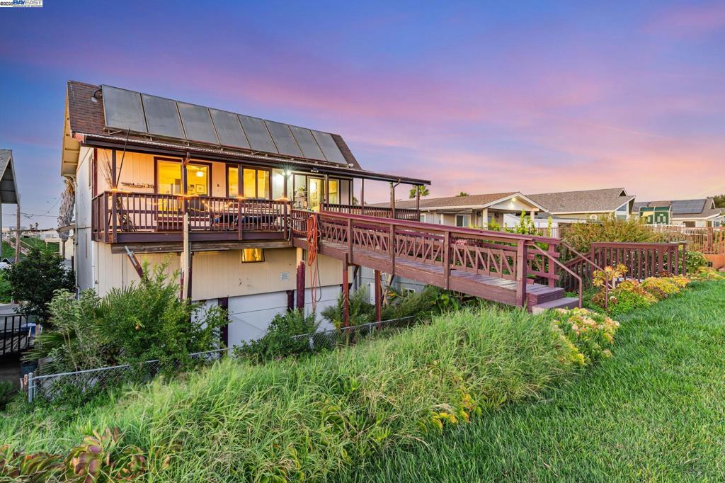 BETHEL ISLAND - Residential
