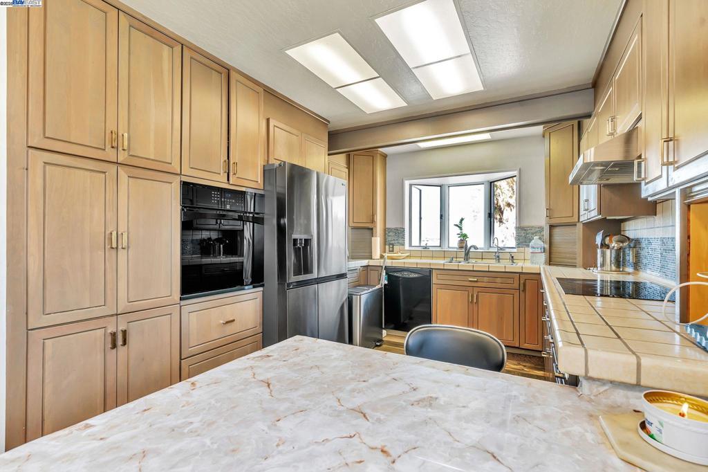 BETHEL ISLAND - Residential