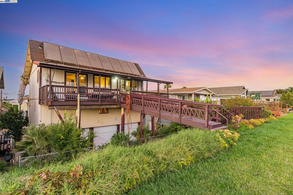 BETHEL ISLAND - Residential