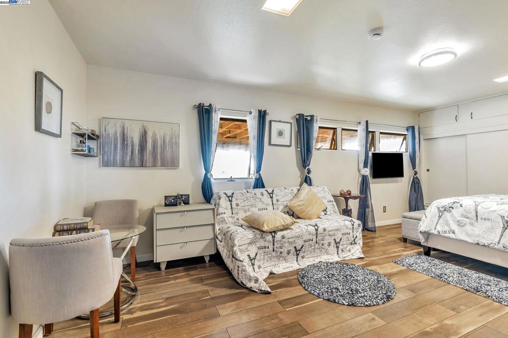 BETHEL ISLAND - Residential