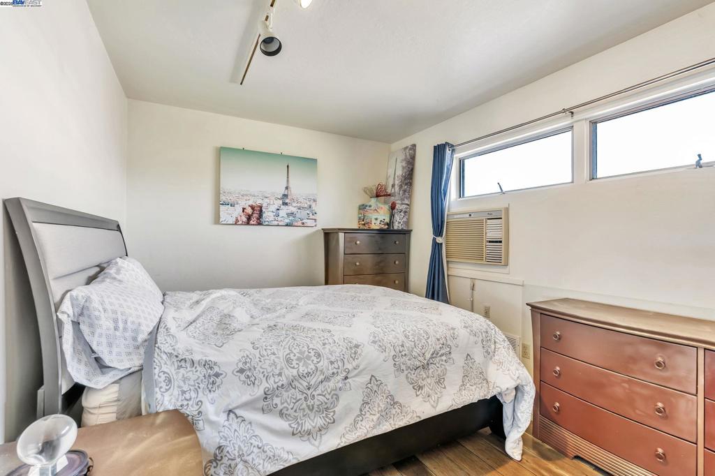 BETHEL ISLAND - Residential