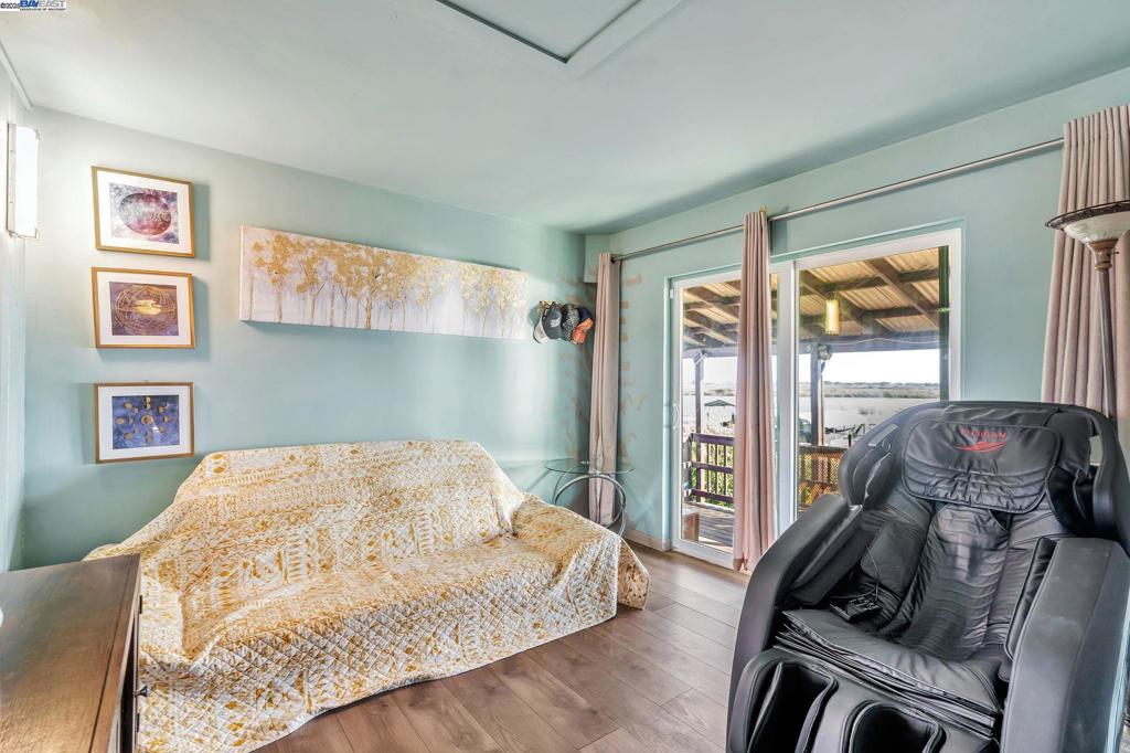 BETHEL ISLAND - Residential