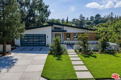 Photo of 1009 Daly Road, Ojai, CA 93023 (MLS # 26833209)
