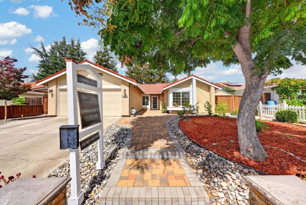 2855 Riedel Road, San Jose CA 95135