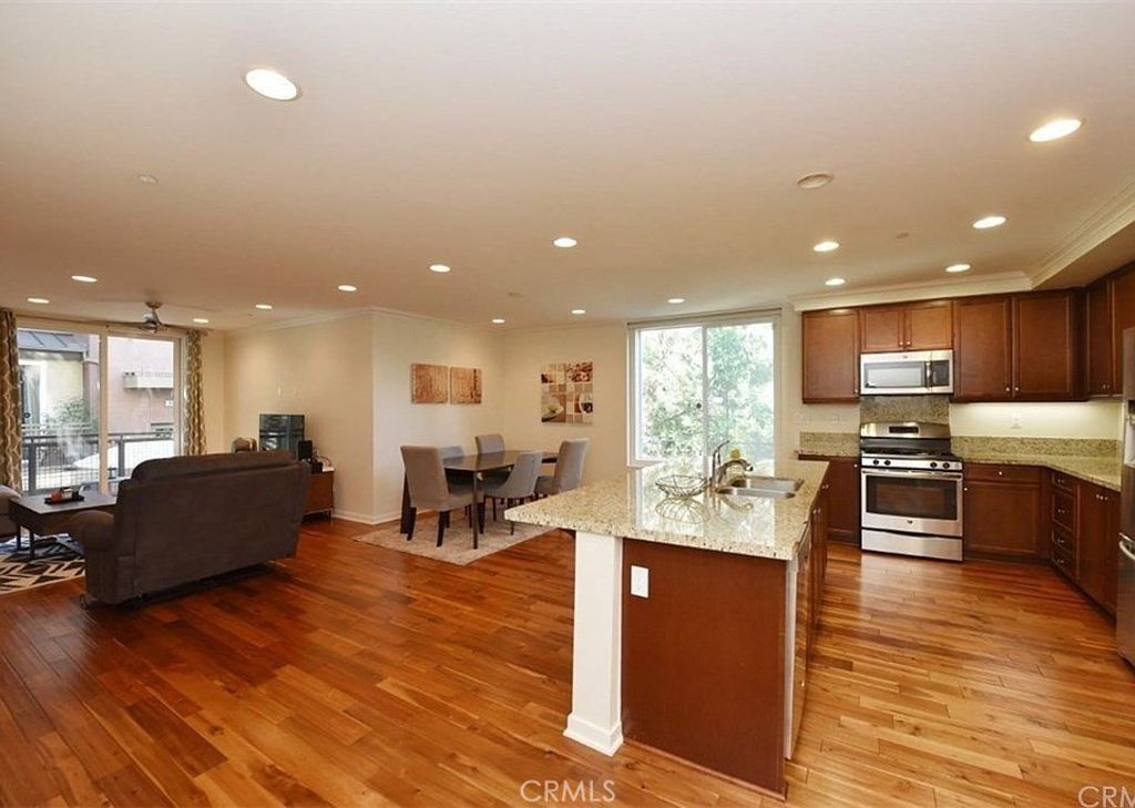 Photo of 533 Rockefeller, Irvine, CA 92612 (MLS # OC26069207)