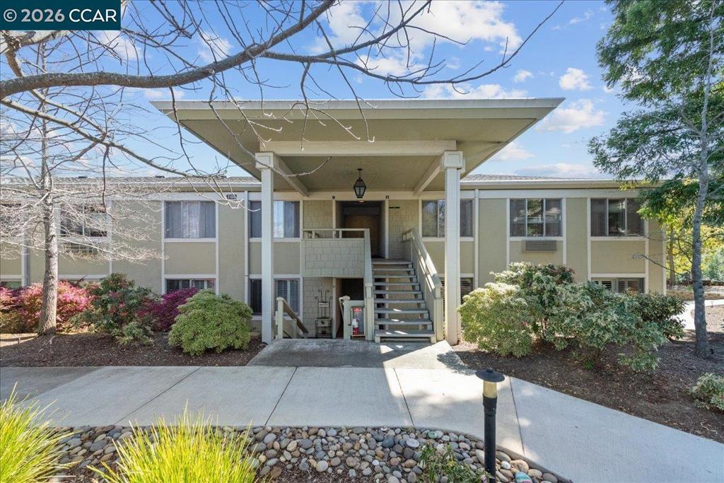 2100 Skycrest Dr 12