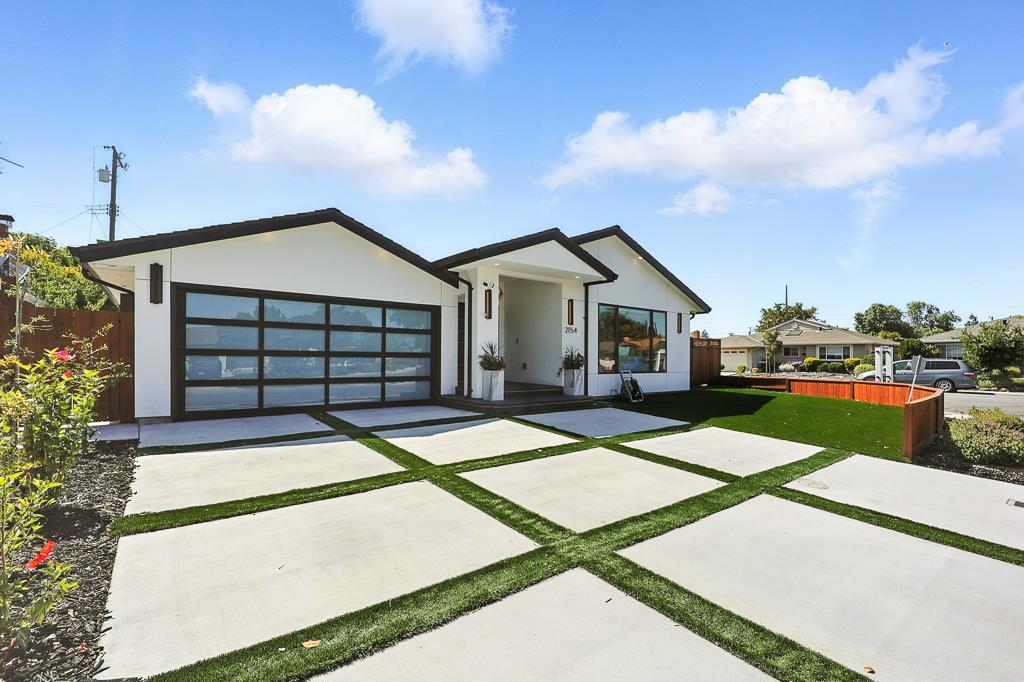 2154 Briarwood Drive