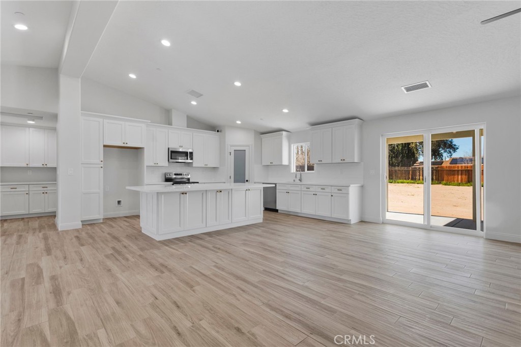 9432 Wasco