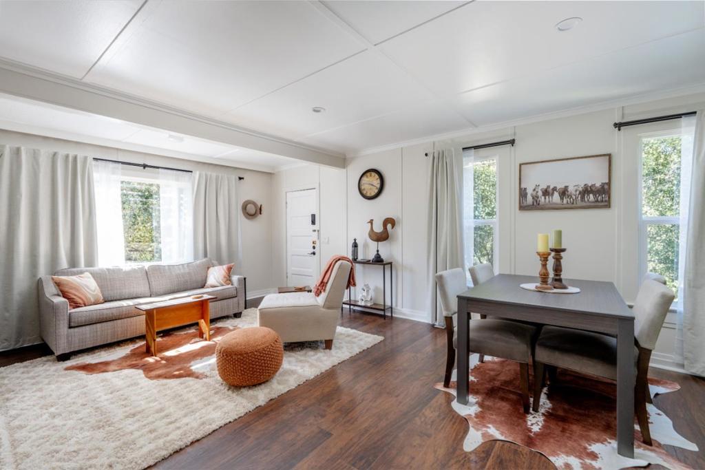 273 W Carmel Valley Road