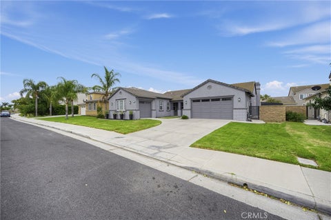 Tiny photo for 14099 Springwater LN, Corona, CA 92880 (MLS # TR26214878)