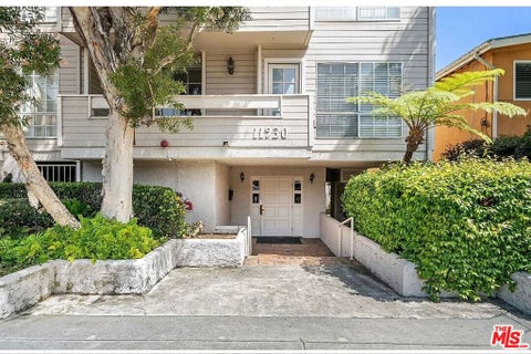 Photo of 11930 Avon Way #207, Los Angeles, CA 90066 (MLS # 26706425)