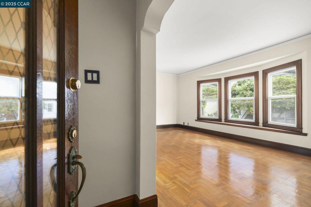 DOLORES - Residential Income