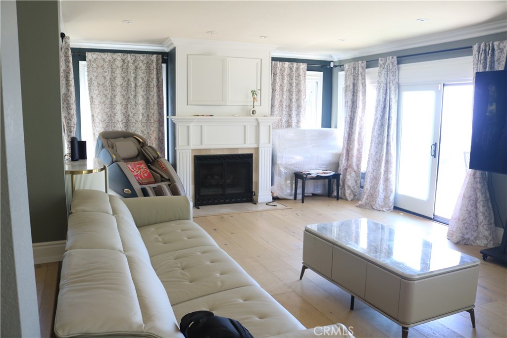 4310 E Terra Vista