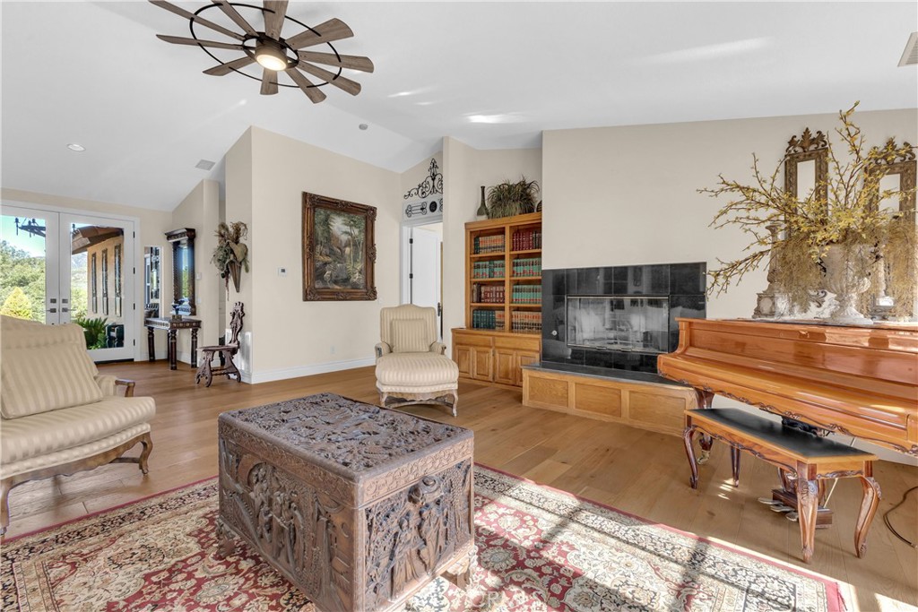 32711 Camino Moro