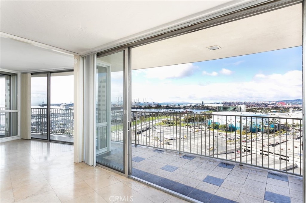 700 E Ocean 2308
