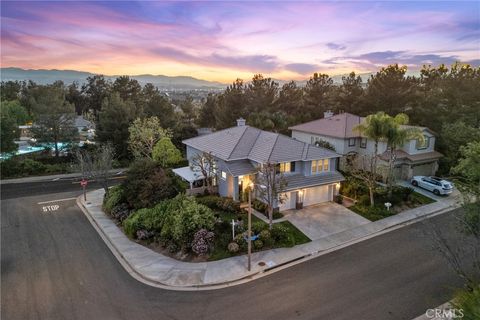 Photo of 27605 Harwick Pl, Valencia, CA 91354 (MLS # SR26045773)