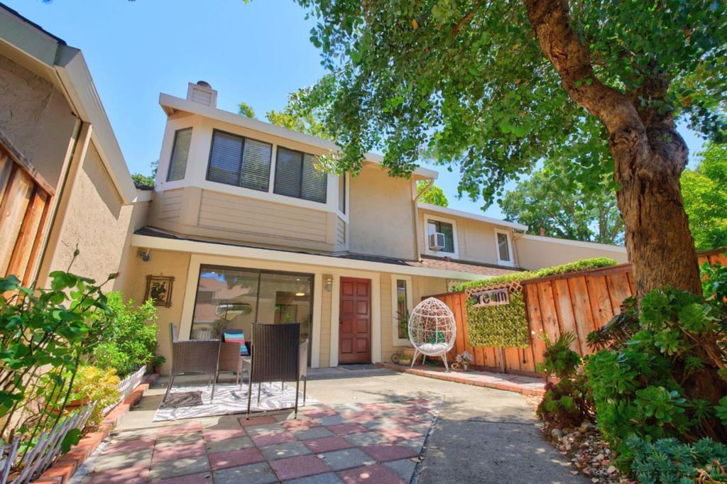 7642 Arbor Creek Circle