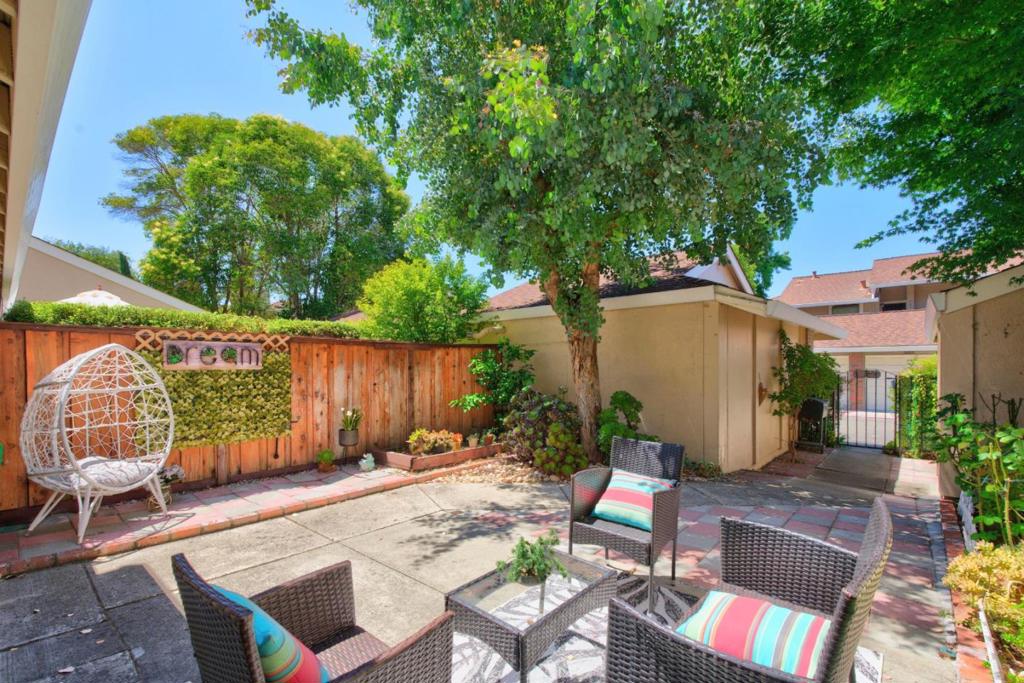 7642 Arbor Creek Circle
