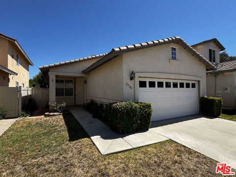 Photo of 27500 Parkside Drive, Temecula, CA 92591 (MLS # 26863357)