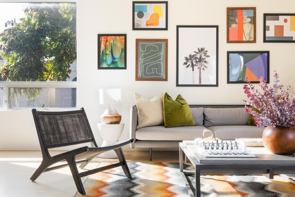 343 W Date St