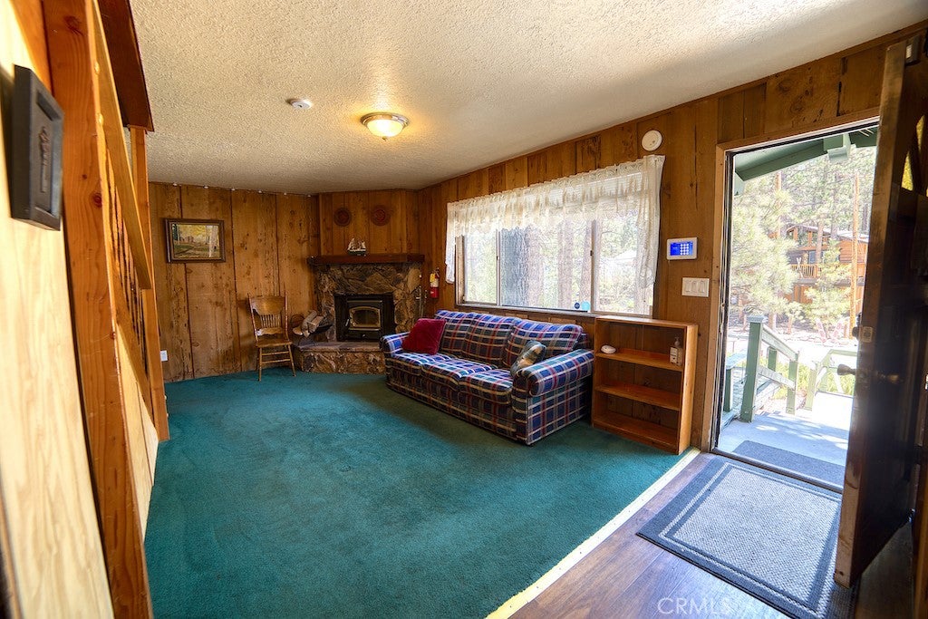 489 Hillen Dale