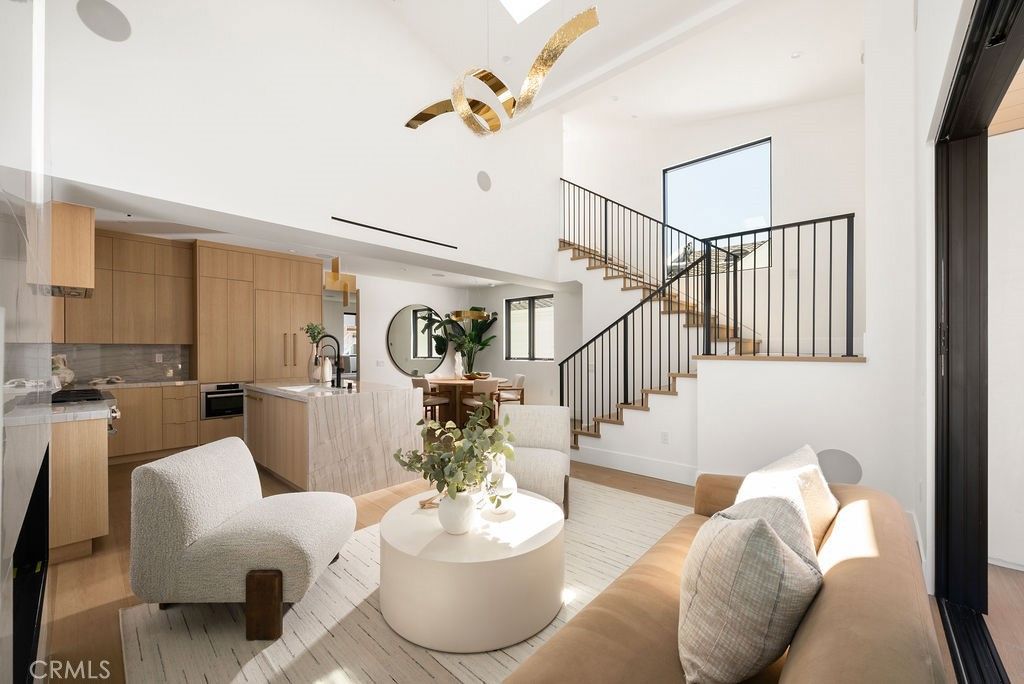 Photo of 518 Poinsettia Avenue #B, Corona Del Mar, CA 92625 (MLS # NP26094305)
