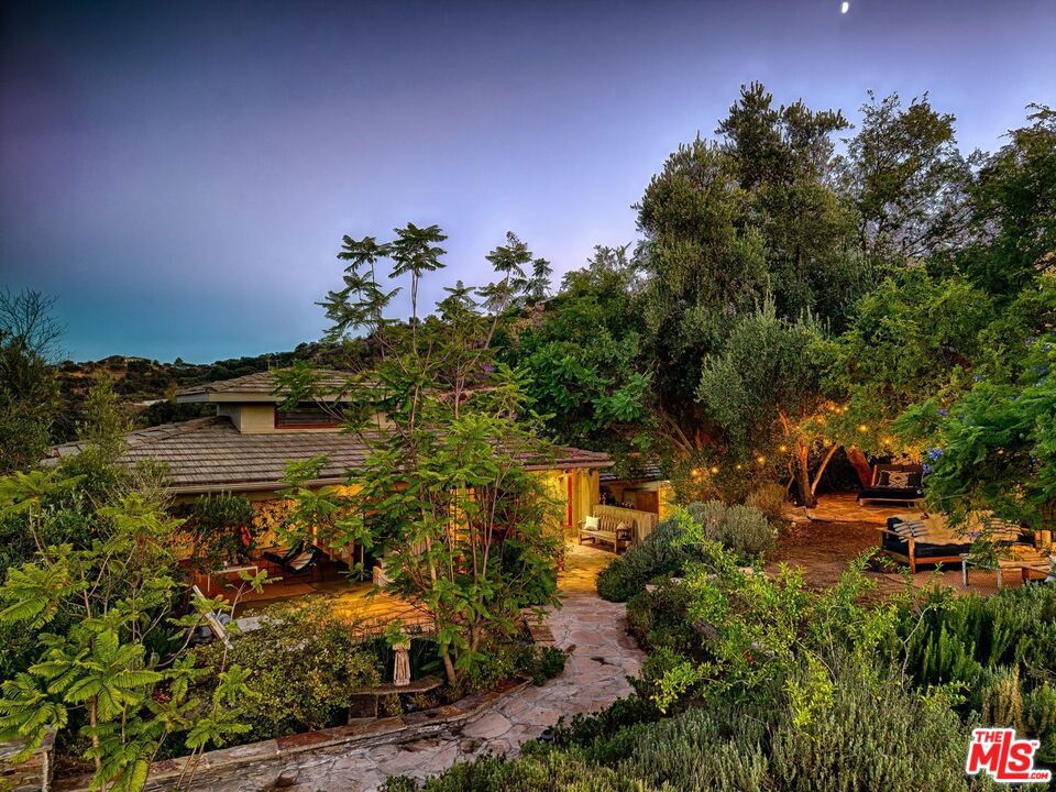 20634 Medley Lane, Topanga CA 90290
