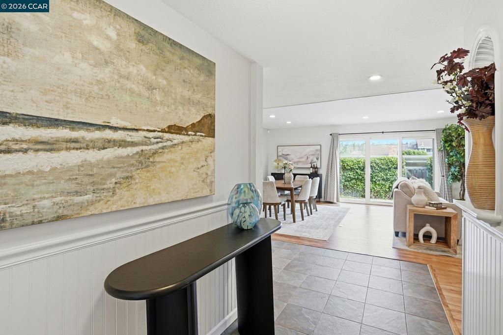 187 187 Miramonte Dr