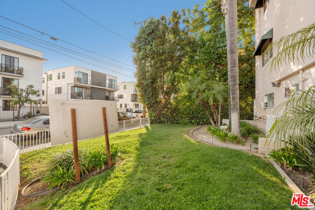 11725 Gilmore Street