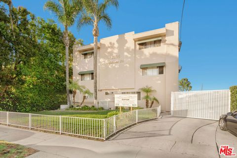 Photo of 11725 Gilmore Street, North Hollywood, CA 91606 (MLS # 26650877)