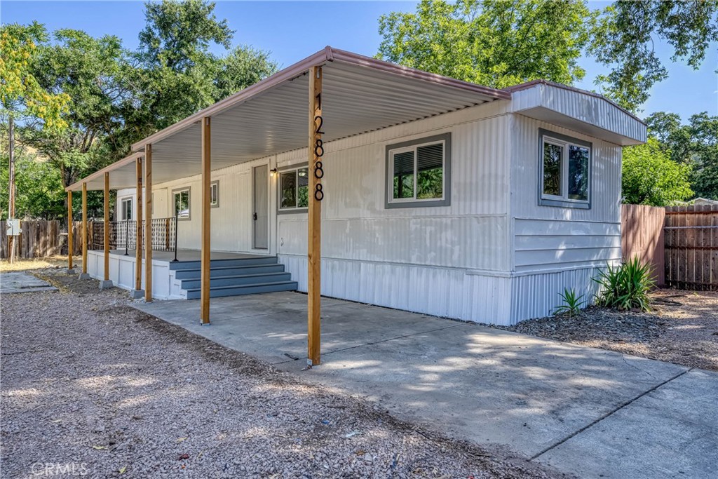 Discover this charming 3-bedroom, 1-bathroom home at 12888 4th St in Clearlake Oaks! This newly listed 866-square-foot house offers comfortable living in a peaceful neighborhood setting.
The property features a recently remodeled interior, providing move-in-ready convenience. Move outside to enjoy the fully fenced yard that offers privacy and security. The front deck creates a welcoming entrance and provides a great spot to relax outdoors.
Maintenance is kept simple with the low-maintenance yard design, ideal for homeowners who want to spend less time on upkeep. Climate control is handled efficiently with a mini split system that keeps energy costs manageable year-round.
The home sits on a solid 433A foundation, ensuring it meets lending requirements and making financing straightforward for qualified buyers. This structural feature provides peace of mind and confirms the property's long-term stability.
Location convenience includes nearby access to Highway 20 and Lakeland Street, with a bus station in close proximity for commuting needs. Outdoor enthusiasts will appreciate Rods-in Park, which is within easy reach for various recreational activities.
This property combines practical features with comfortable living spaces in a quiet Clearlake Oaks neighborhood. The thoughtful updates and solid foundation make it an excellent choice for first-time buyers or anyone seeking a manageable home with modern conveniences.
Ready to schedule your showing? This remodeled home, featuring a fenced yard and efficient systems, won't stay on the market long in today's competitive environment.