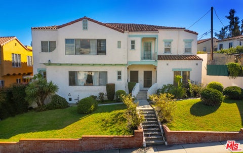 Photo of 932 S Curson Avenue, Los Angeles, CA 90036 (MLS # 26997627)