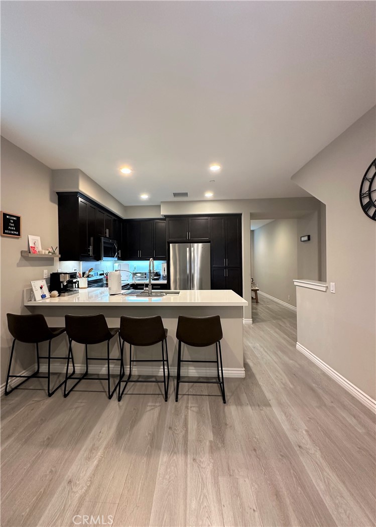 5861 Rostrata Avenue