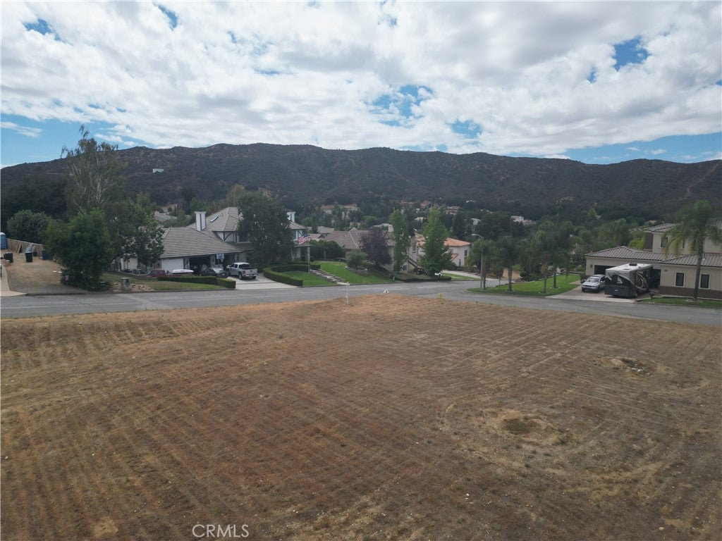 13581 Pineridge Court