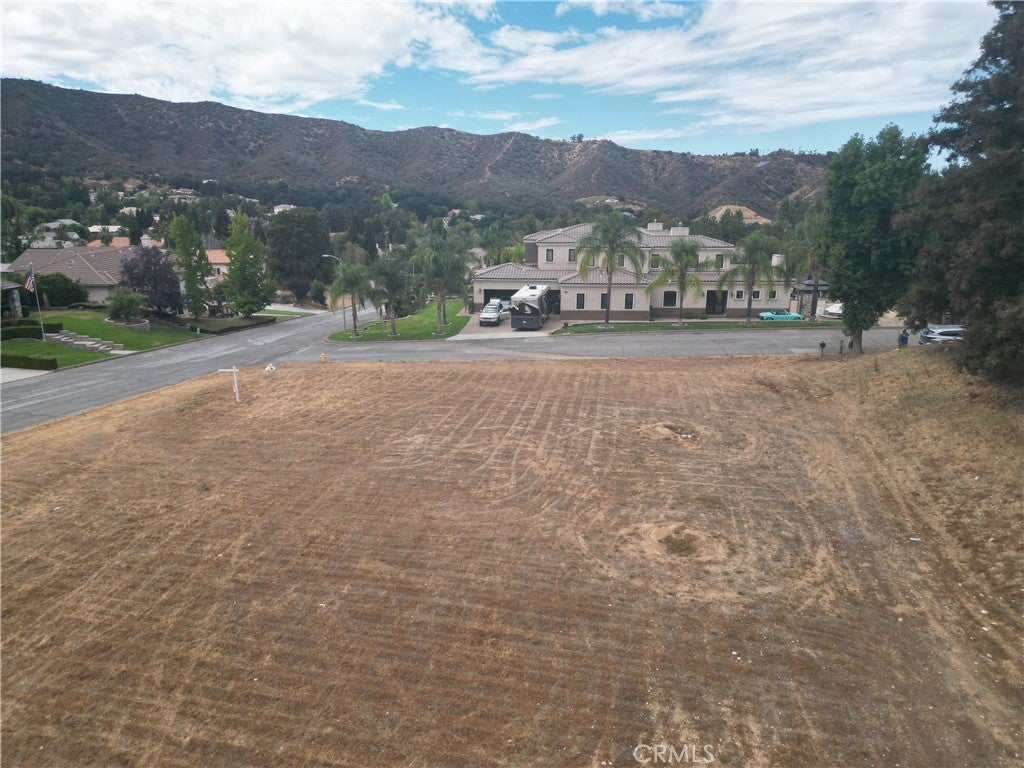 13581 Pineridge Court