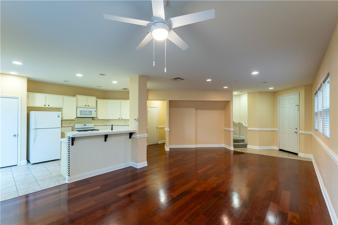 Custom Plum Canyon (CPLUM) - Residential