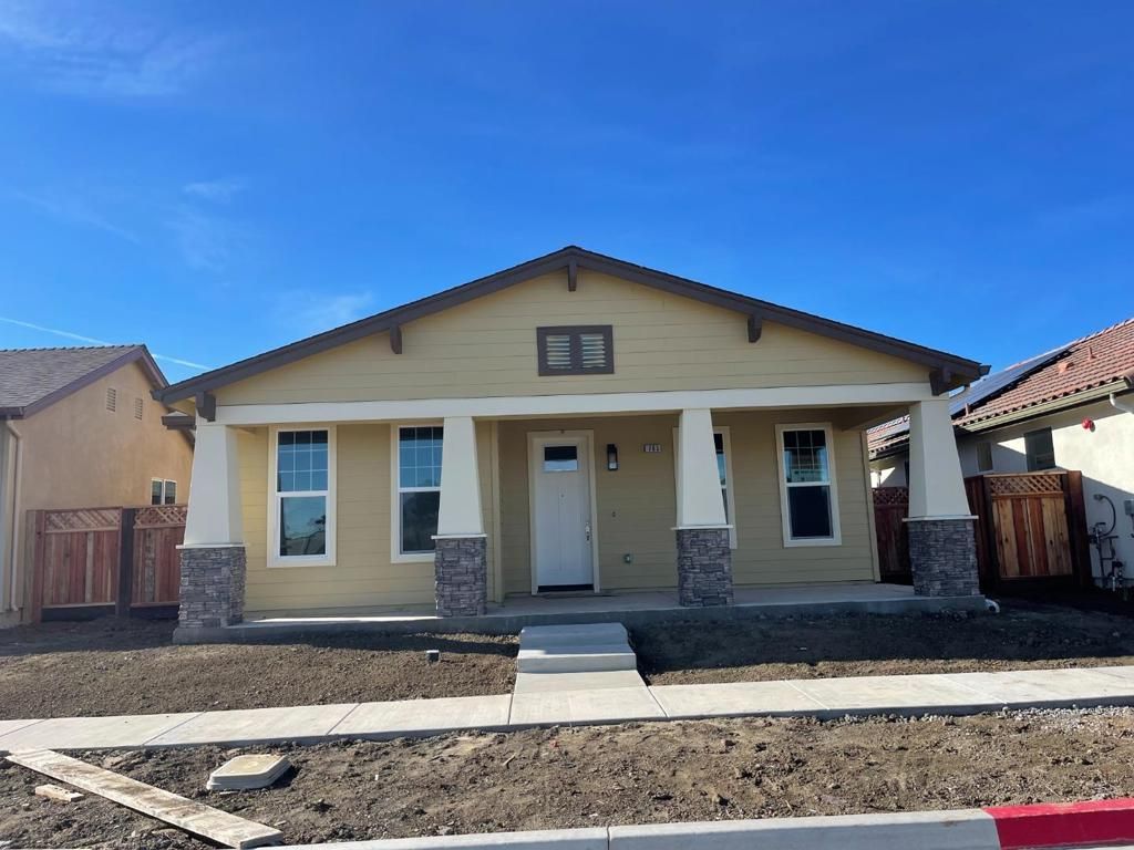 Photo of 785 Aurora Way, King City, CA 93930 (MLS # ML82028427)