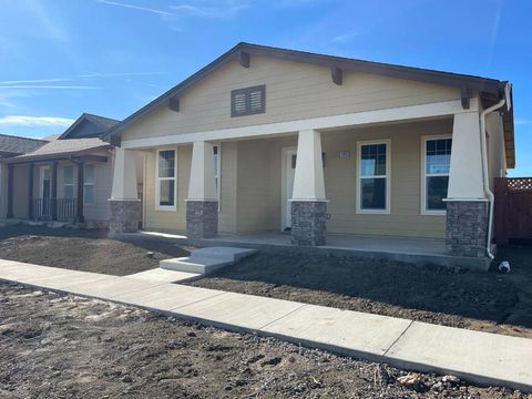 Photo of 785 Aurora Way, King City, CA 93930 (MLS # ML82028427)