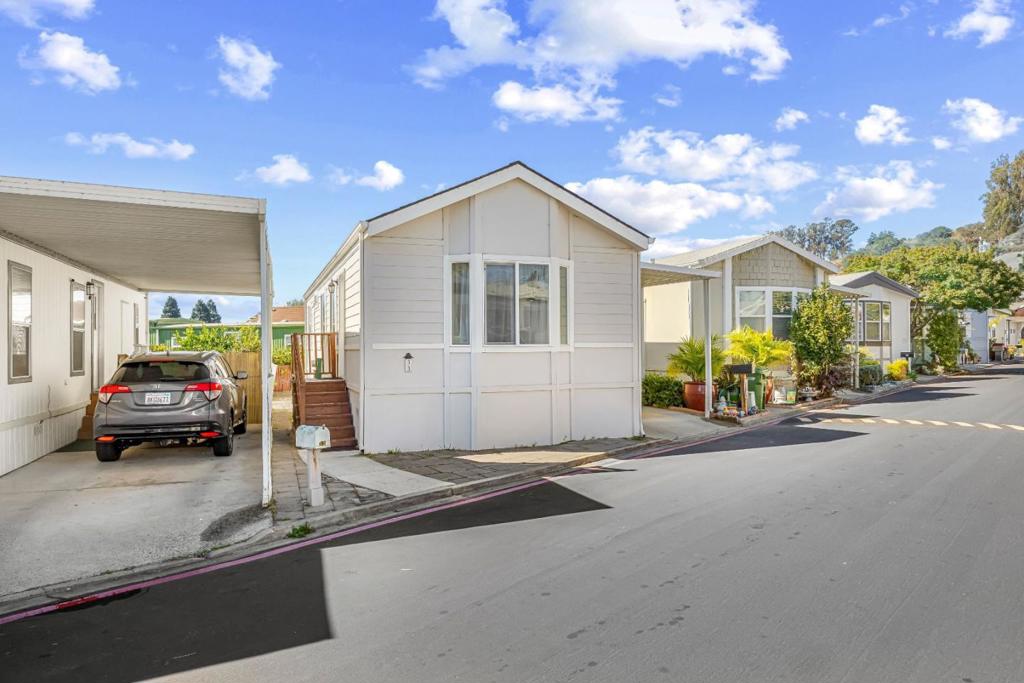 999 Old San Jose Road 33