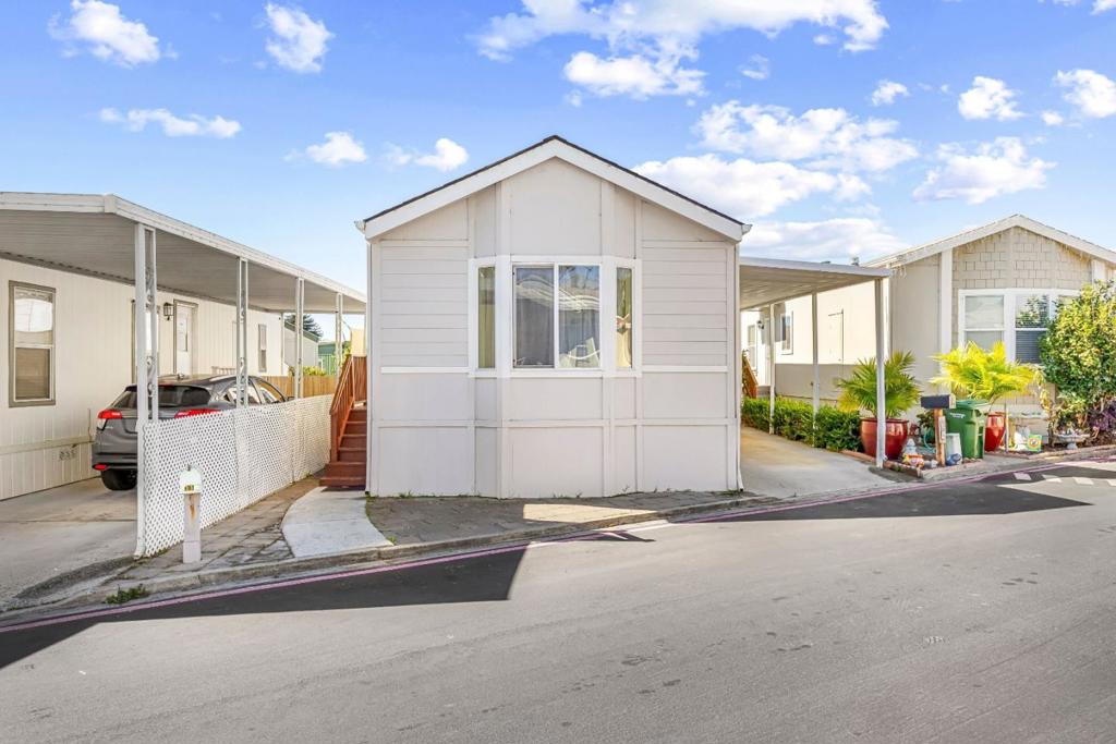999 Old San Jose Road 33