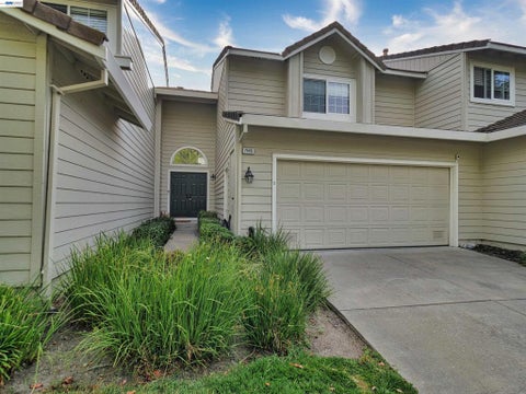Photo of 7445 Rolling Hills Cir, Dublin, CA 94568 (MLS # 41144227)