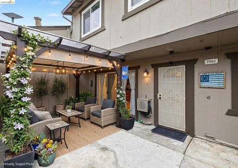 Photo of 2502 2502 Princeton Ln Ln, Antioch, CA 94509 (MLS # 41125941)
