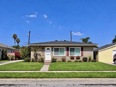 Photo of 5849 E Huntdale Street, Long Beach, CA 90808 (MLS # PW26208645)